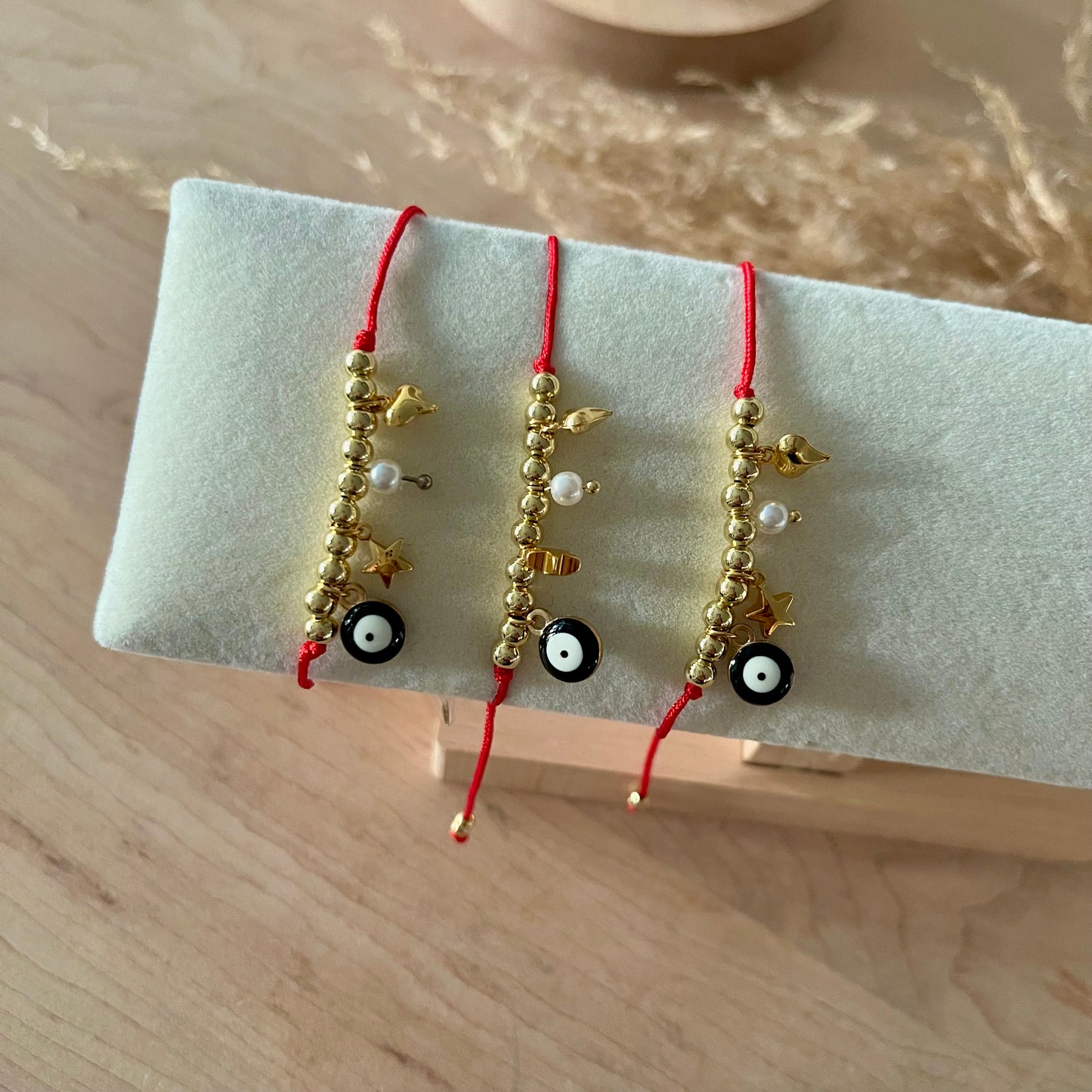 Bracelet red friendship