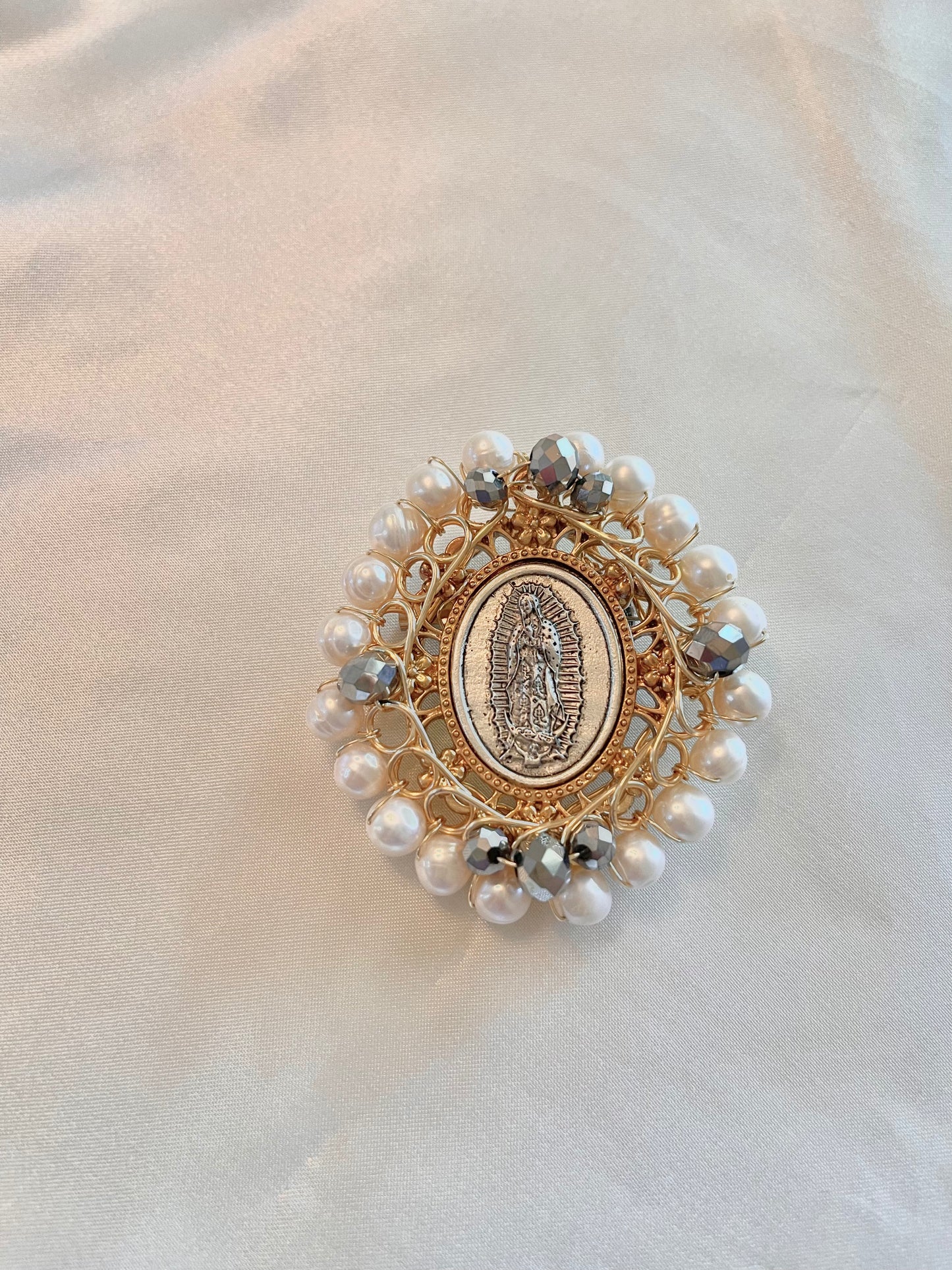 Cultured Freshwater pearls Cameo