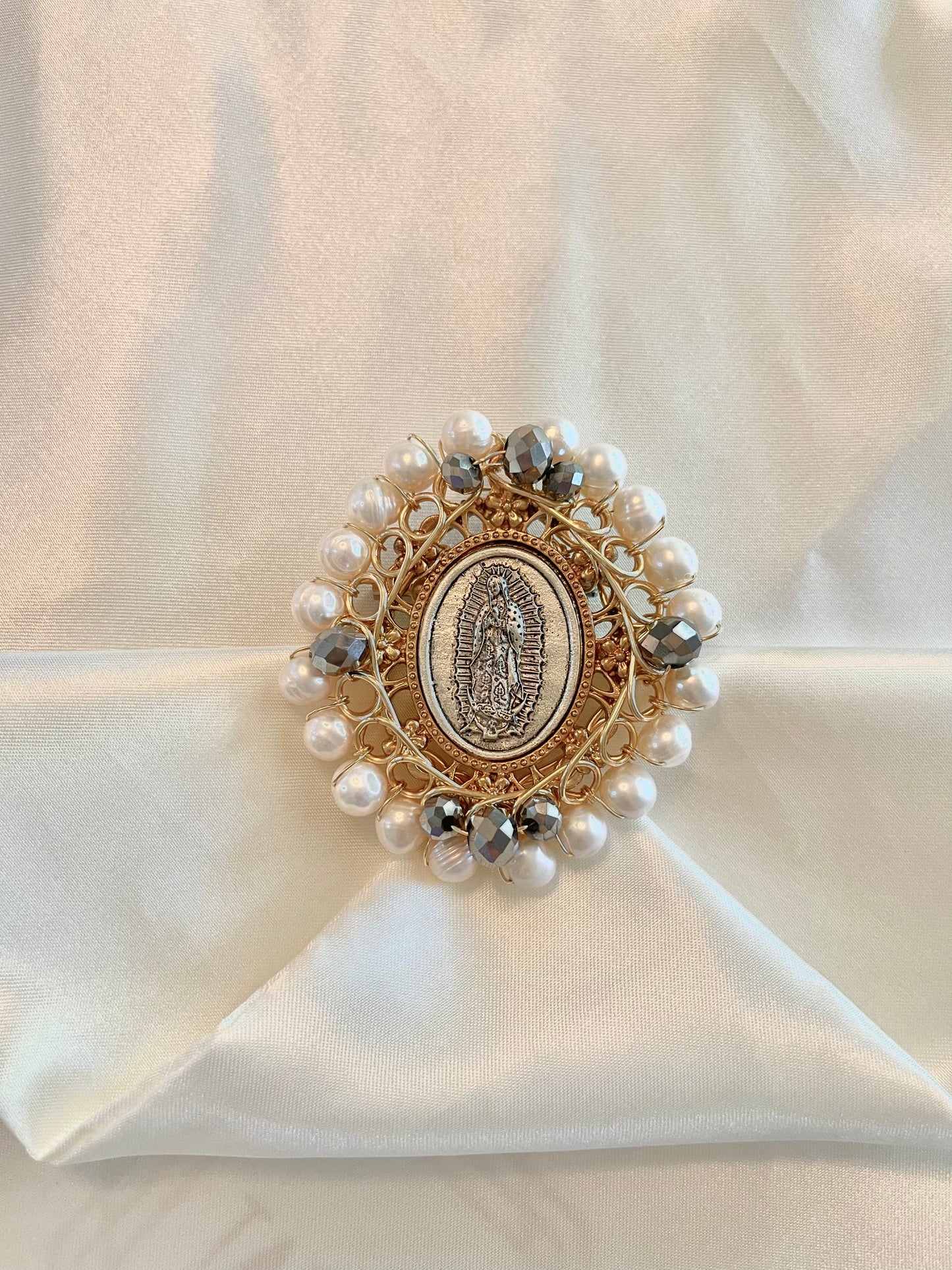 Cultured Freshwater pearls Cameo