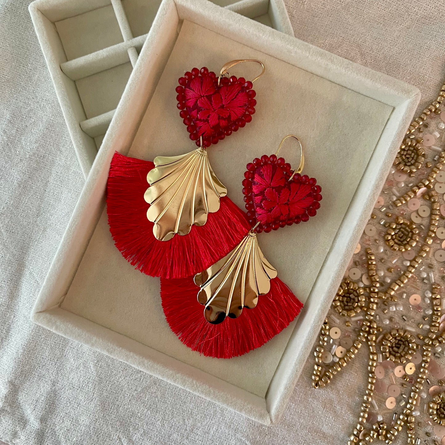 Aretes Rojos/Tinto filigrana Clasicos corazones bordados