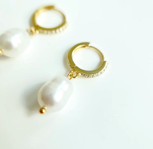 Dangle freshwater pearl earrings “Yaneth”