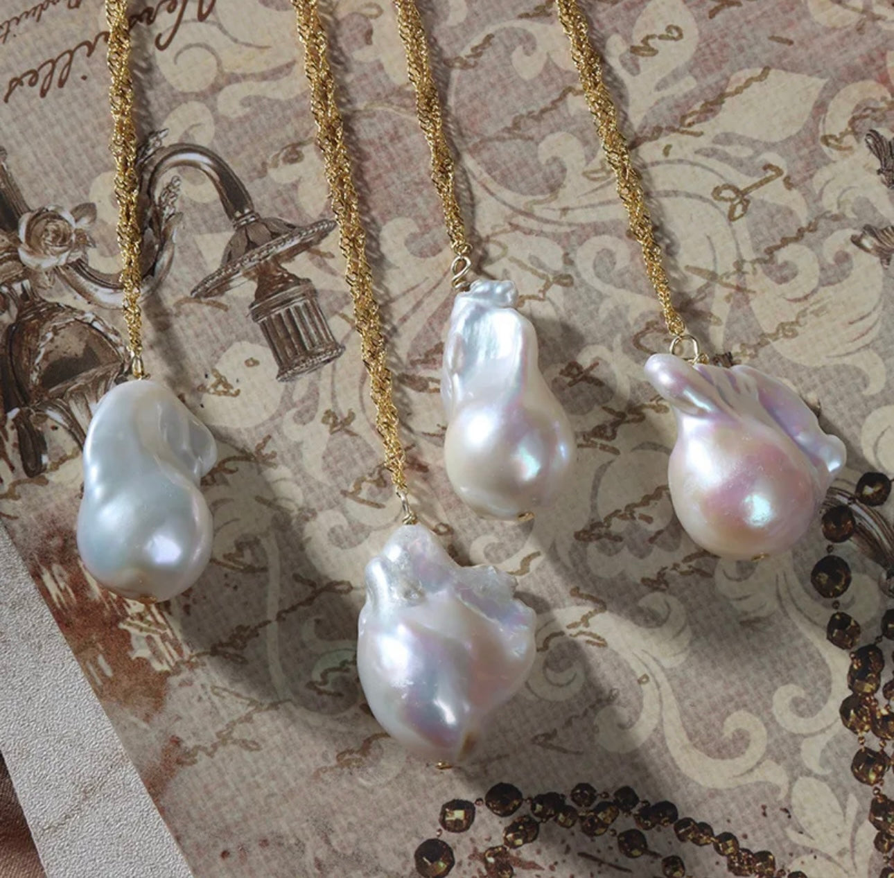 Baroque pearl necklace “Yaneth”